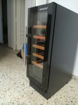 Vinoteca Cava 18 botellas