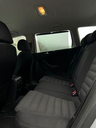 Volkswagen Passat R LINE 4motion