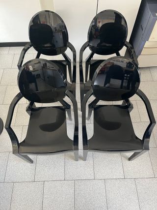 Kartell Louis Ghost 4 sedie nere