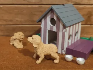 Coppia Miniature Cani Golden Retriver Casa Bambole