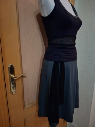 Top y falda edición limitada negro y gris