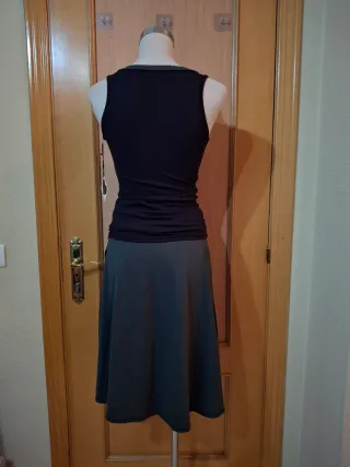 Top y falda edición limitada negro y gris