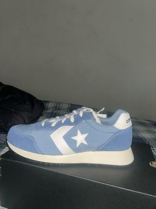 Zapatillas Converse Azul y Blanco Nuevas sin usar