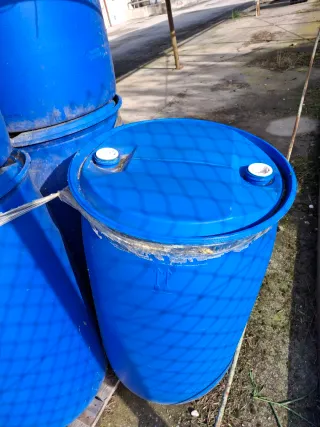 Fusti in plastica 200 litri