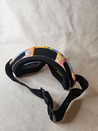 Gafas de esquí con diseño salpicado