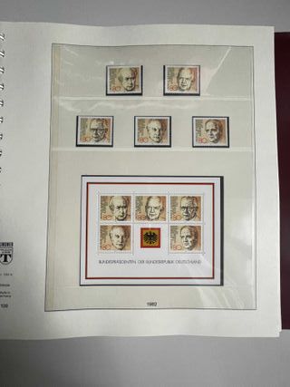 Álbum con sellos nuevos de Alemania 1981 / 89.