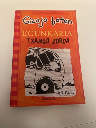 Txango zoroa: Gizajo baten egunkaria.