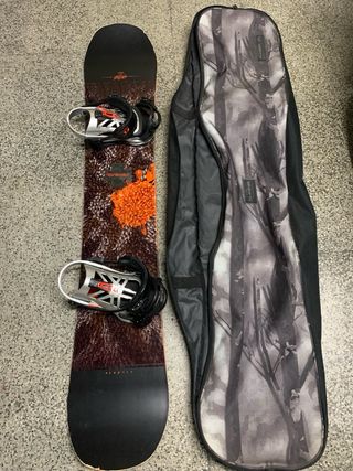 Tabla Snowboard y Fijaciones Union Contact Pro