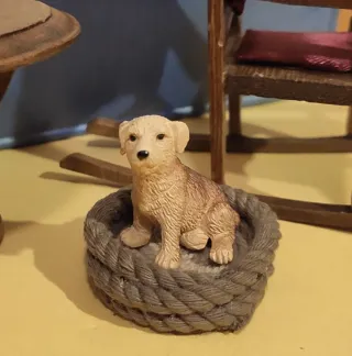 Miniatura cane Labrador e cuccia handmade