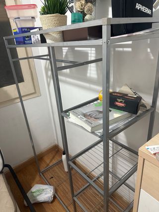 Armario Metálico Gris con Estantes ahora