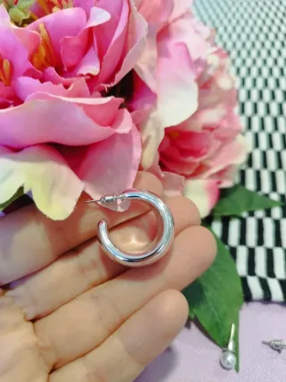 Set Orecchini Bigiotteria Argento e Bianco