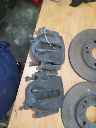 Pinzas y discos Mercedes 190