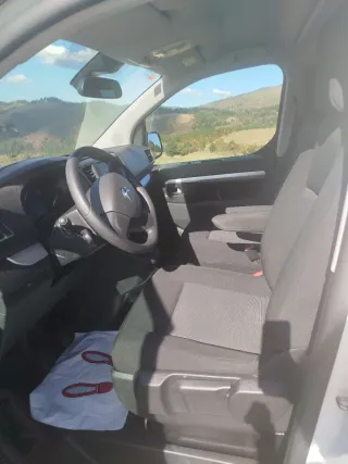 Furgoneta SpaceTourer Seminueva