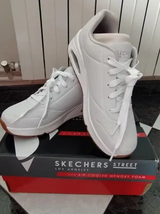 Deportivas Skechers Los Ángeles