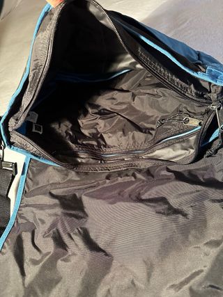 Eastpak tracolla blu e nera
