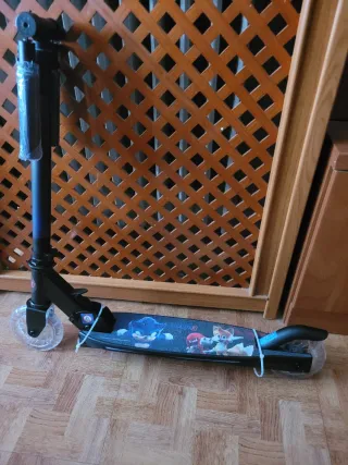 Patinete infantil Sonic 3 con luces