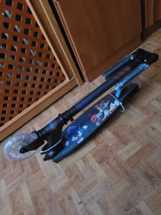 Patinete infantil Sonic 3 con luces