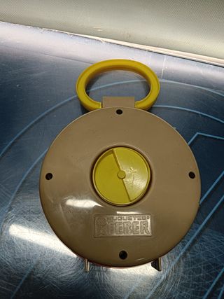 Juguete, Antiguo reloj de juguete feber 17 cm. de diametro, 20 cm. de altura