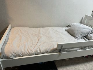 Cama infantil blanca IKEA