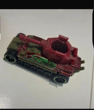 Hot Wheels Tankator poco uso