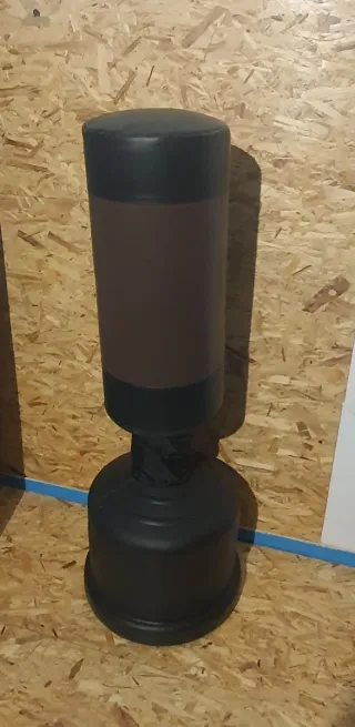 Saco de boxeo con base