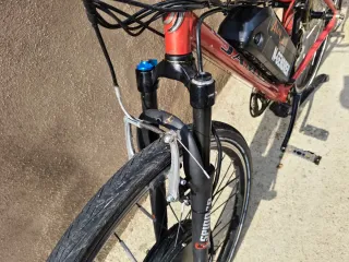 Bicicleta eléctrica potente con silla infantil