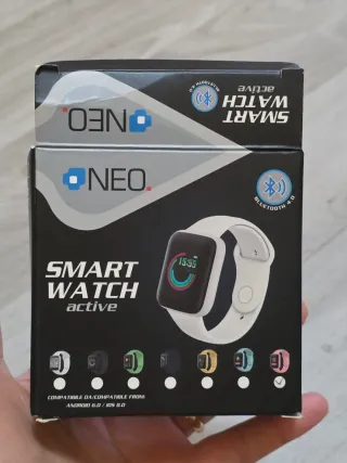 Smartwatch rosa nuovo.