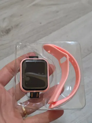 Smartwatch rosa nuovo.