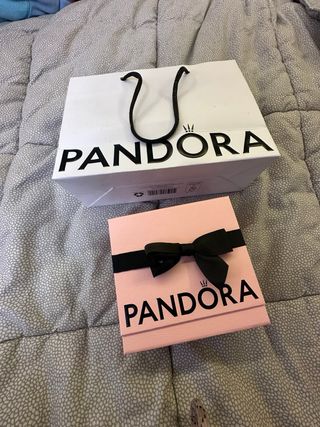 Collana fiocco Pandora. Nuova con certificato