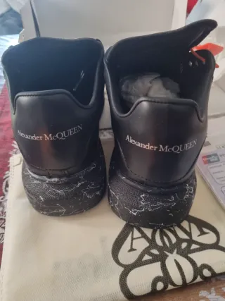 Alexander McQueen Sneakers Nere