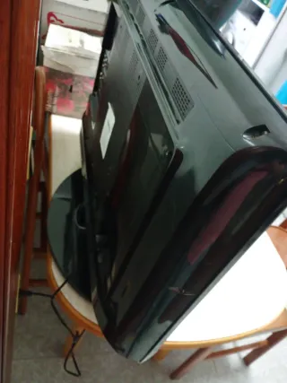 TV Sharp 32 Smart funcióna bien