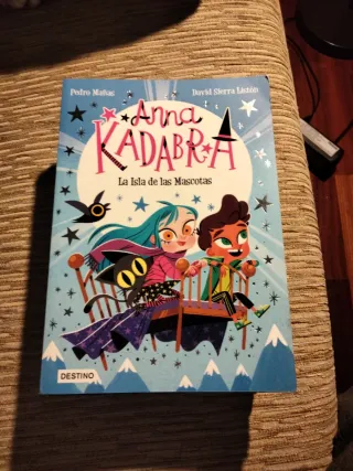 Lote de libros Anna Kadabra