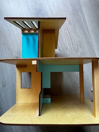 Casa de muñecas Djeco con accesorios