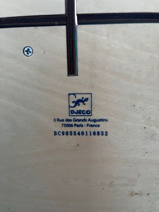 Casa de muñecas Djeco con accesorios