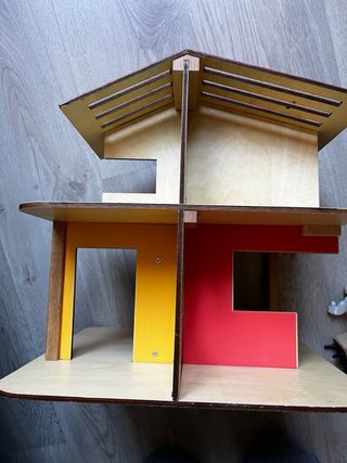 Casa de muñecas Djeco con accesorios