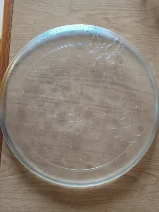 Piatto da portata in vetro decorato