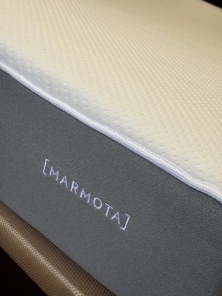 Colchón Queen Marmota + Accesorios