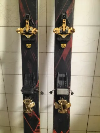 Esquís de Travesía Atomic 171cm