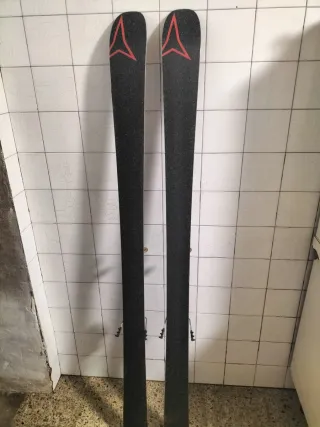Esquís de Travesía Atomic 171cm