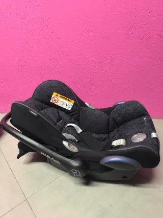 Maxi Cosi y base Isofix