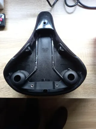 Sillín de bicicleta GEL negro,casi nuevo