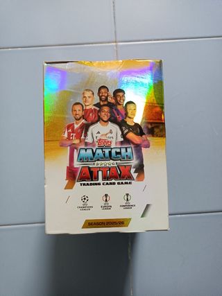 Match attax caja con 32 sobres