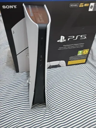 PlayStation 5 Slim Digital Blanca