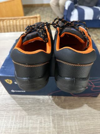 Zapatos de seguridad CHINTEX Talla 41 nuevos