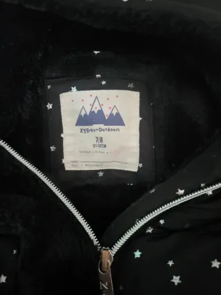 Cazadora niña estrellas capucha