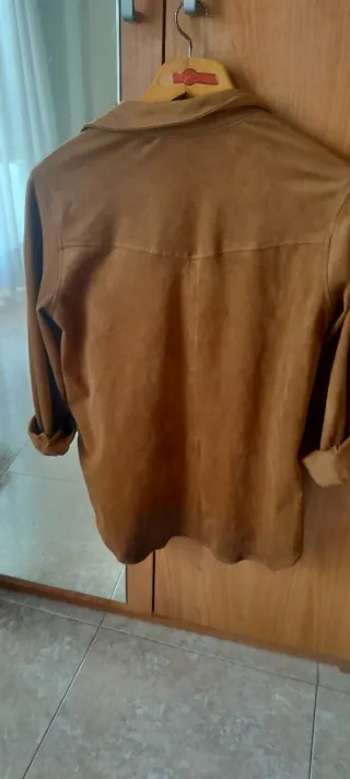 Chaqueta antelina marrón