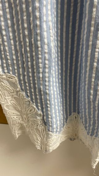 Pantalones Mango rayas y encaje