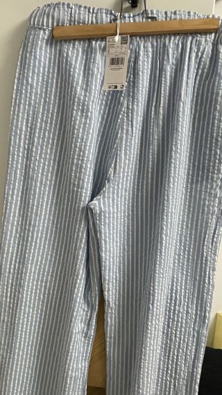 Pantalones Mango rayas y encaje