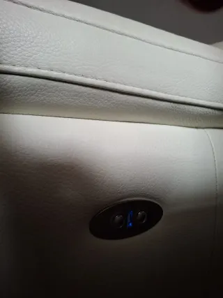 Sofá PIEL eléctrico reclinable con USB