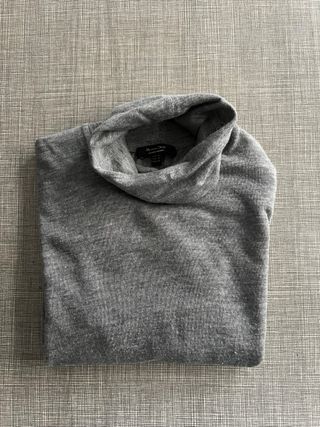 Camiseta cuello alto gris Massimo Dutti